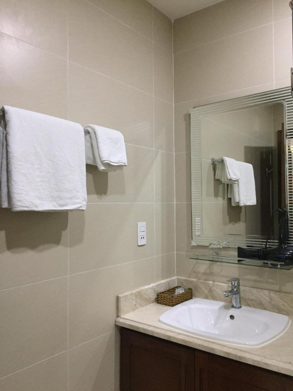 Sunny Hotel&Apartment Ho Chi Minh City Bagian luar foto